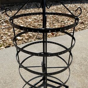 Earring stand holds 96 pairs of earrings